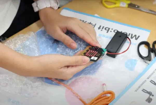 Micro:bit 降落傘課程